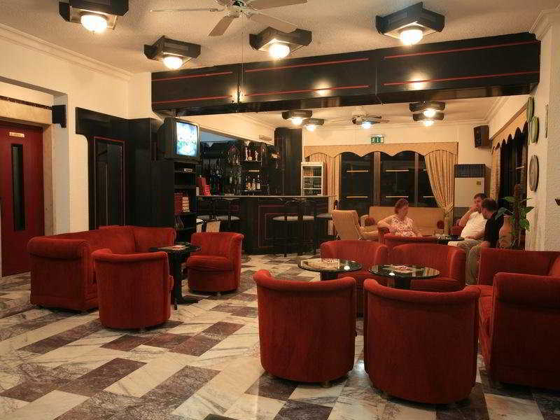 Saturn Hotel Кушадасы Экстерьер фото